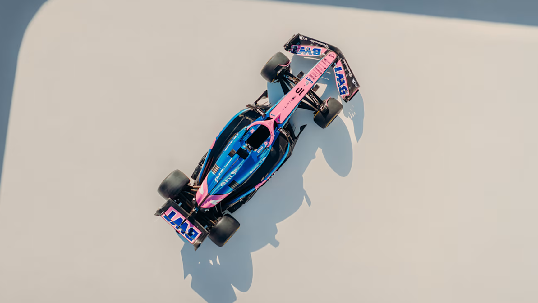 ayx世界杯2026-索伯车队完胜阿斯顿马丁，汉密尔顿带队取胜